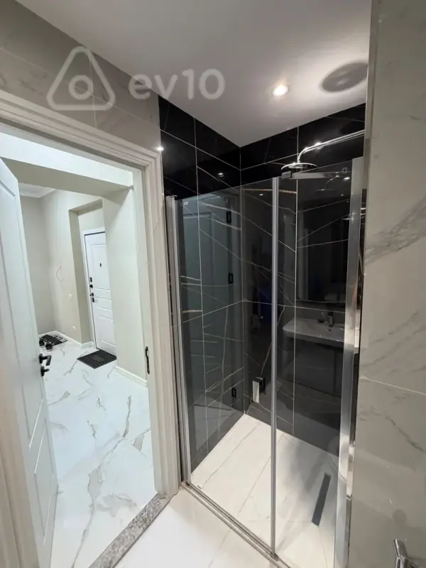 Kirayə verilir 2 otaqlı yeni tikili 75 m²