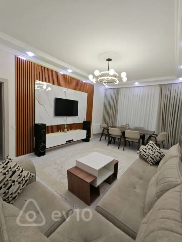 Satılır 4 otaqlı həyət evi 140 m²