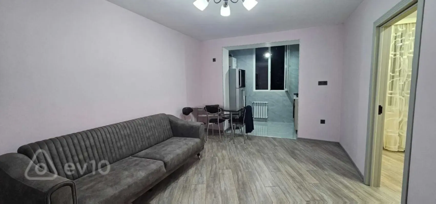 Kirayə verilir 3 otaqlı köhnə tikili 60 m²