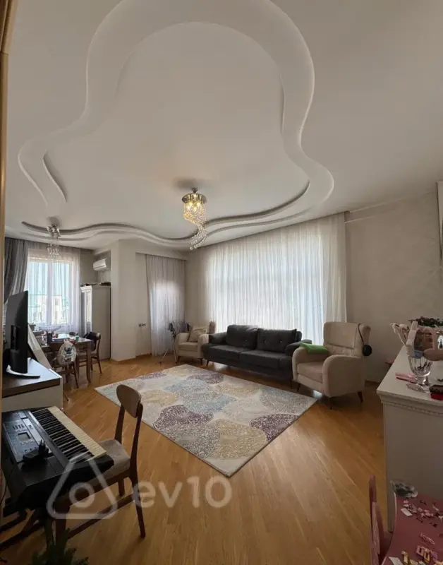 Satılır 3 otaqlı yeni tikili 120 m²