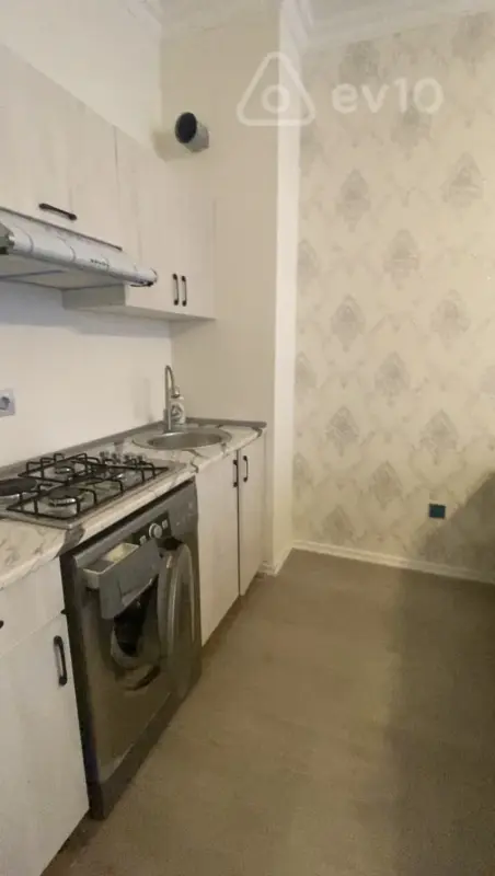 Kirayə verilir 2 otaqlı yeni tikili 50 m²
