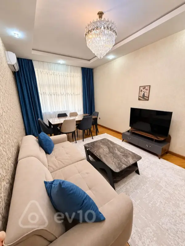 Kirayə verilir 2 otaqlı yeni tikili 75 m²