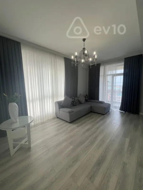 Kirayə verilir 2 otaqlı yeni tikili 85 m²