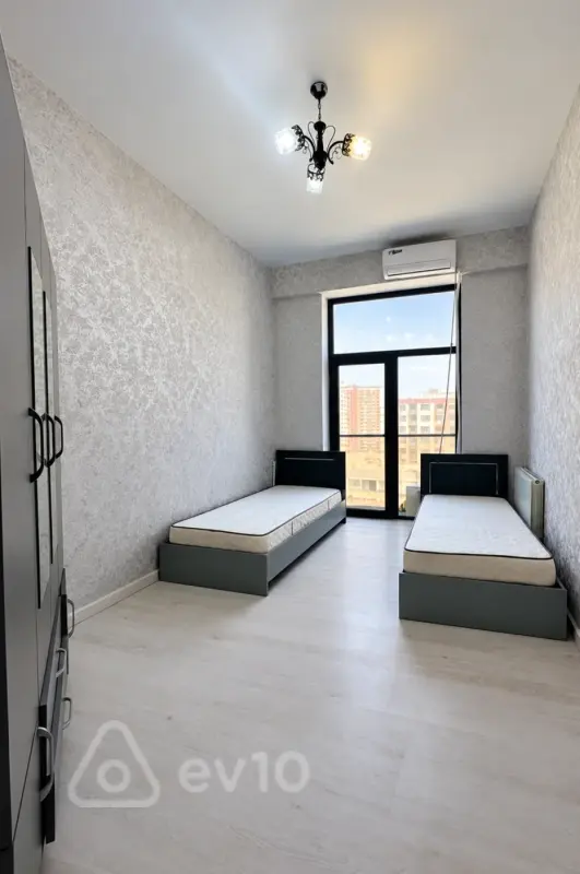 Kirayə verilir 3 otaqlı yeni tikili 95 m²