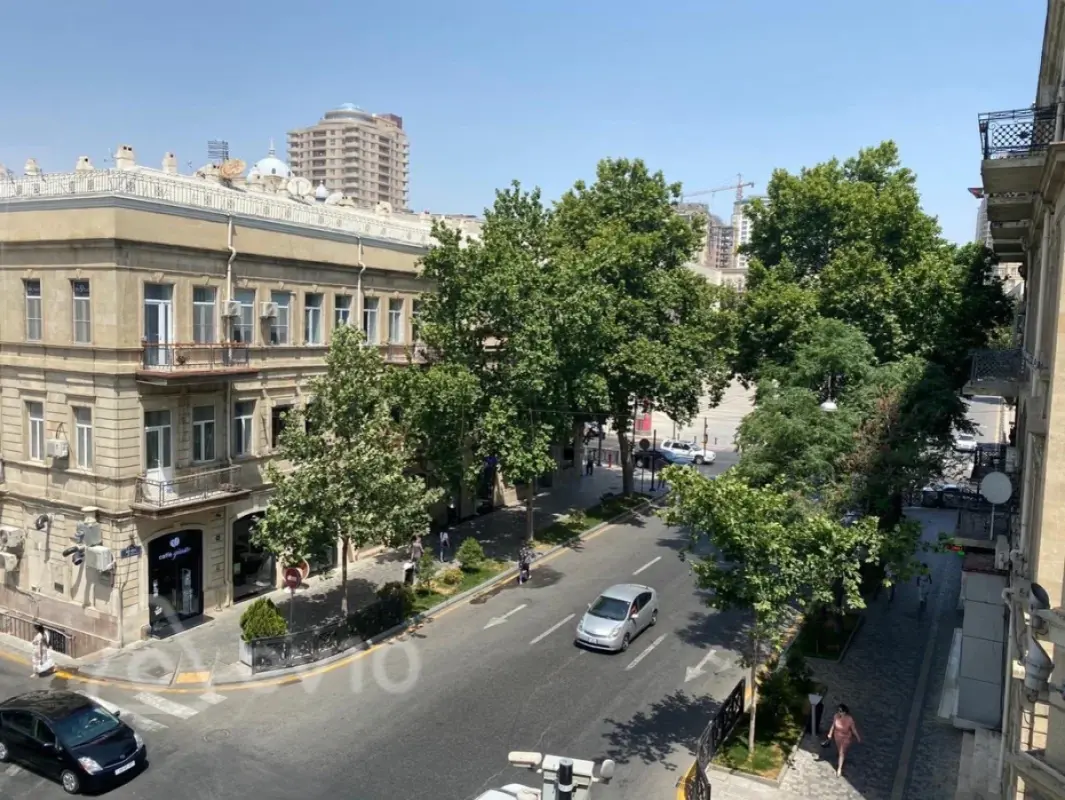 Kirayə verilir 3 otaqlı yeni tikili 90 m²