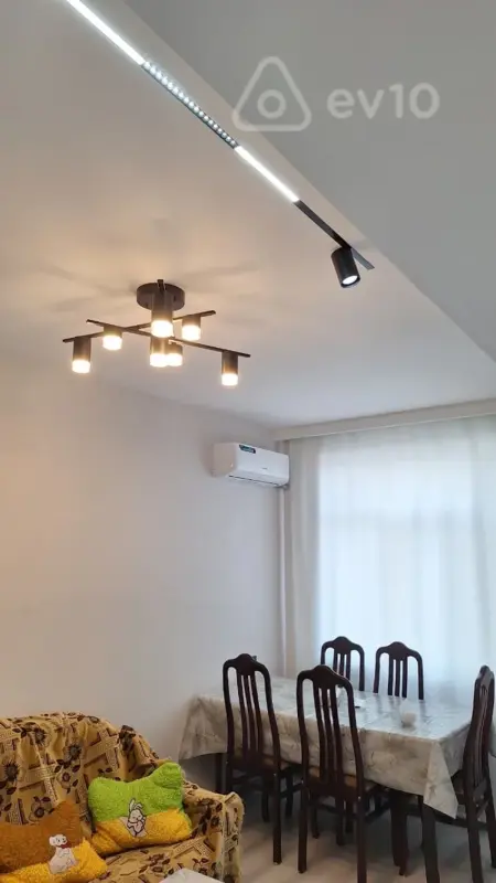 Kirayə verilir 2 otaqlı yeni tikili 60 m²