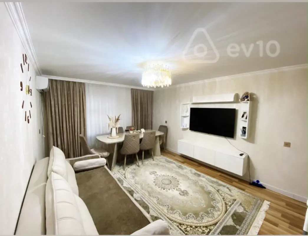 Satılır 2 otaqlı köhnə tikili 45 m²