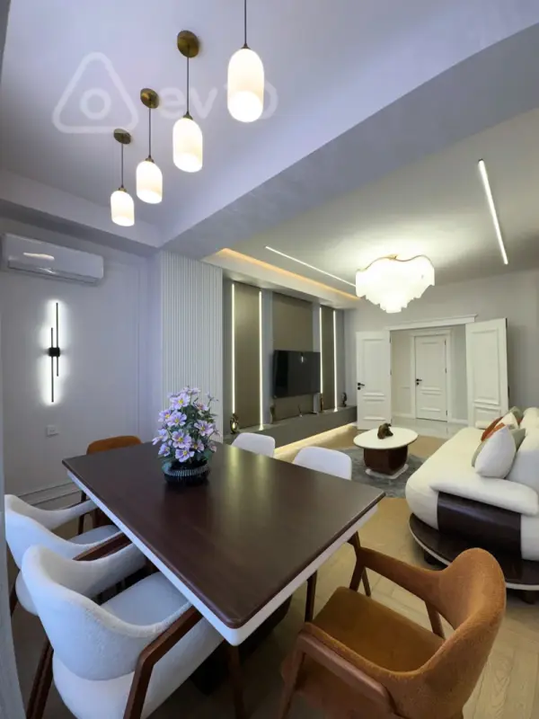 Kirayə verilir 4 otaqlı yeni tikili 143 m²