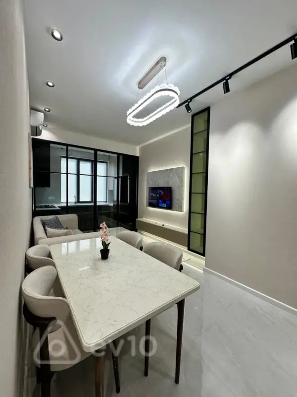 Kirayə verilir 2 otaqlı yeni tikili 56 m²