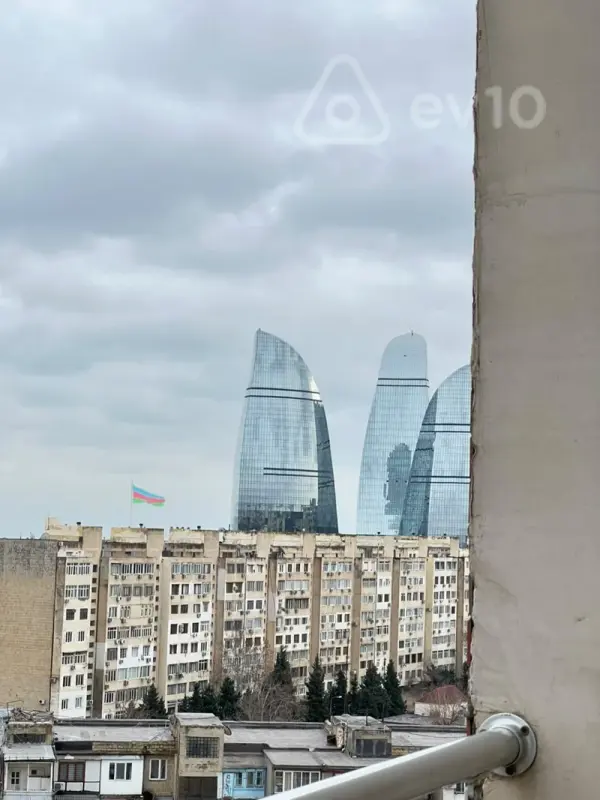 Satılır 3 otaqlı yeni tikili 150 m²