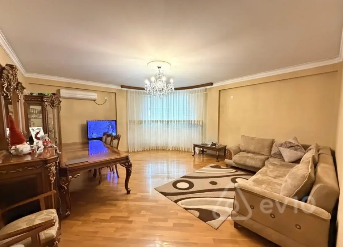 Satılır 2 otaqlı yeni tikili 110 m²