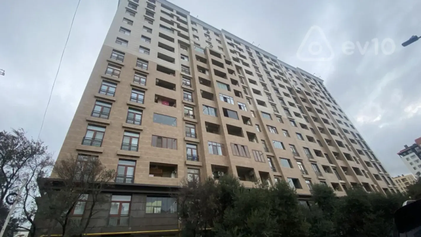 Kirayə verilir 2 otaqlı yeni tikili 76 m²