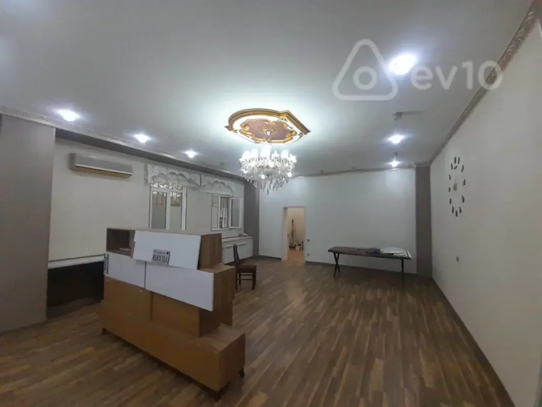 Kirayə verilir mənzil 130 m²