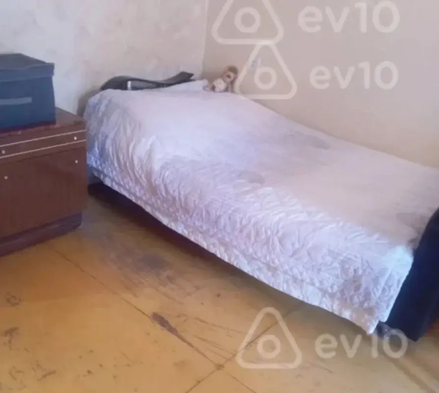 Kirayə verilir 2 otaqlı köhnə tikili 70 m²