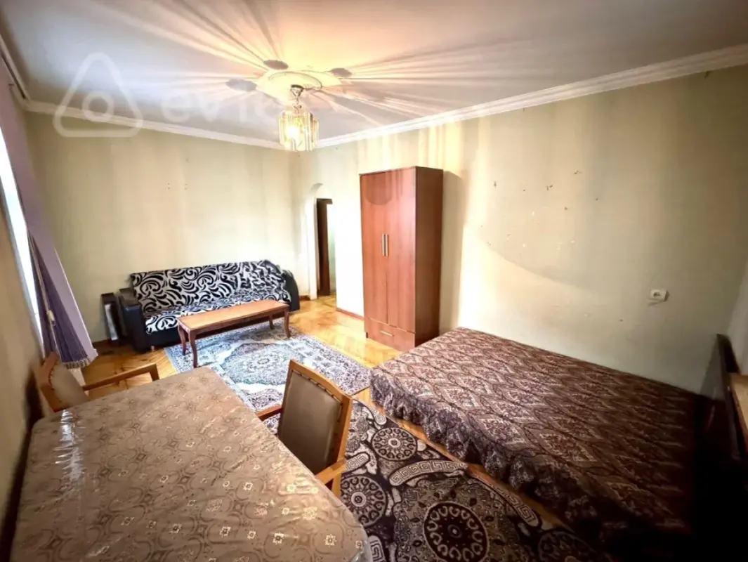Kirayə verilir 1 otaqlı köhnə tikili 43 m²