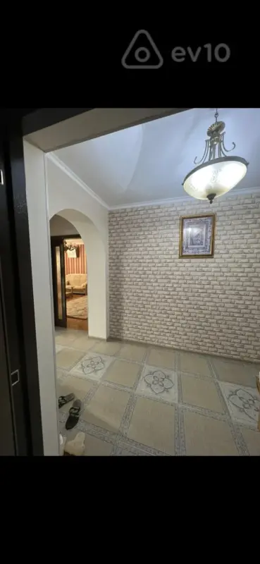 Kirayə verilir 3 otaqlı yeni tikili 100 m²