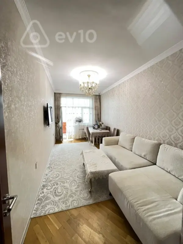 Satılır 2 otaqlı yeni tikili 75 m²