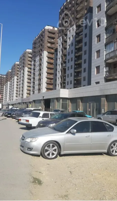 Satılır 2 otaqlı yeni tikili 73 m²