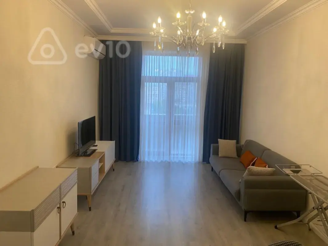 Kirayə verilir 2 otaqlı yeni tikili 80 m²