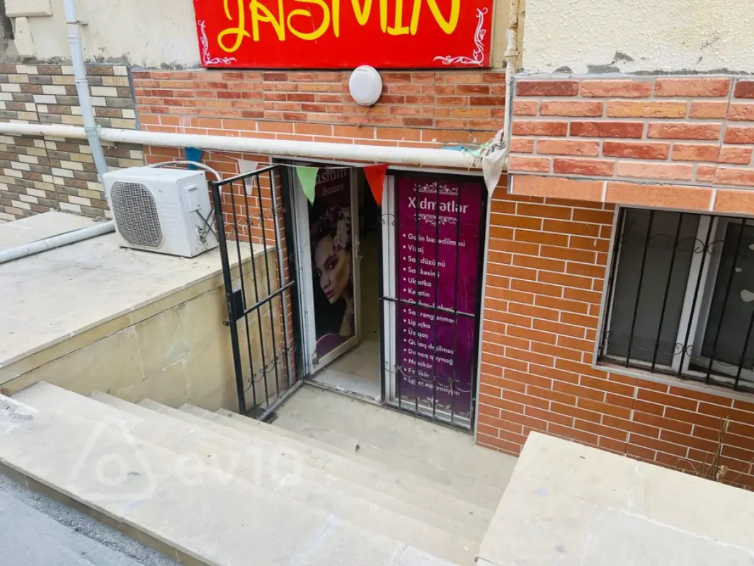 Satılır mənzil 42.5 m²