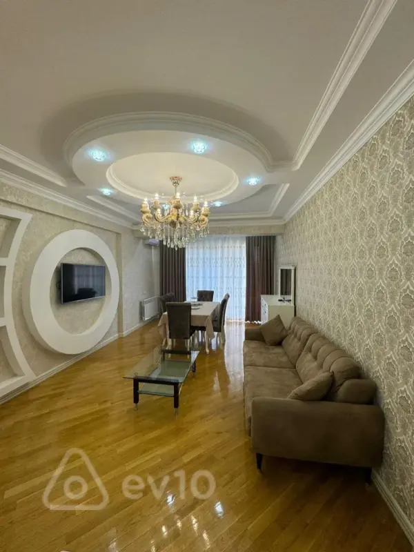 Kirayə verilir 2 otaqlı yeni tikili 80 m²
