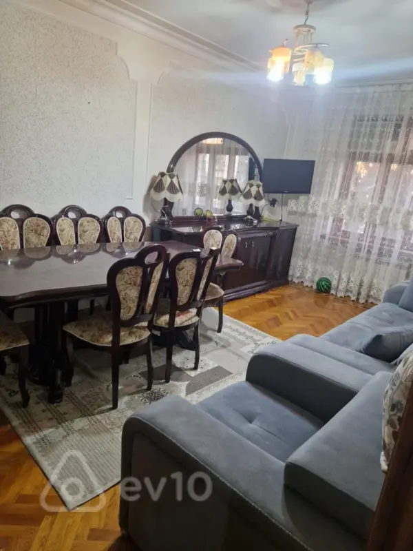 Kirayə verilir 3 otaqlı yeni tikili 80 m²