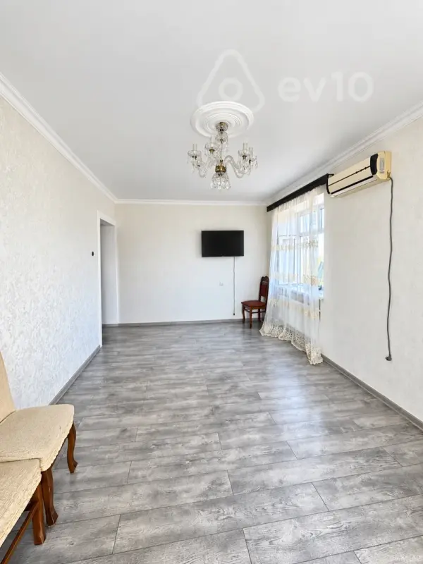 Satılır 2 otaqlı köhnə tikili 41 m²