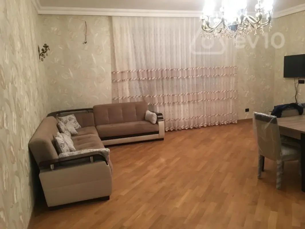 Kirayə verilir 3 otaqlı yeni tikili 110 m²