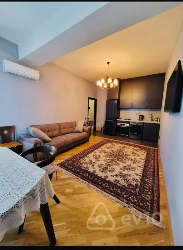 Kirayə verilir 3 otaqlı yeni tikili 75 m²