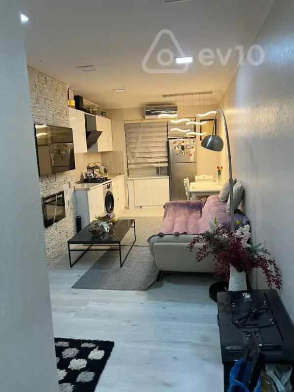 Kirayə verilir 2 otaqlı yeni tikili 55 m²