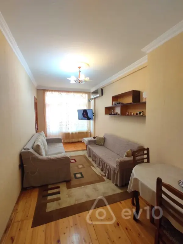 Kirayə verilir 2 otaqlı yeni tikili 70 m²