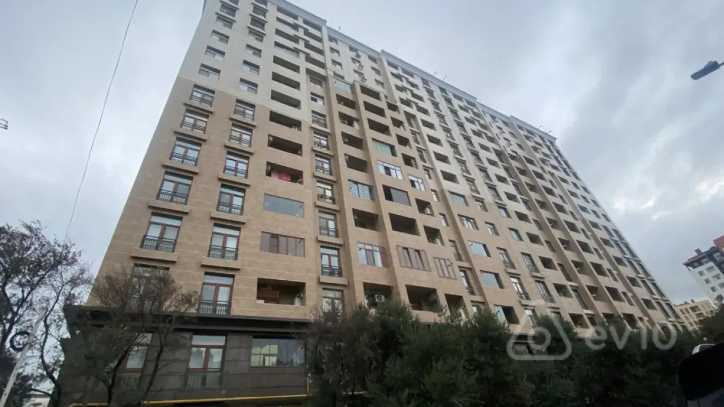 Kirayə verilir 2 otaqlı yeni tikili 80 m²