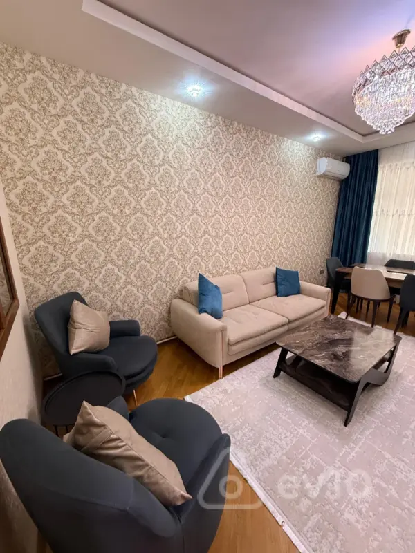 Kirayə verilir 2 otaqlı yeni tikili 70 m²