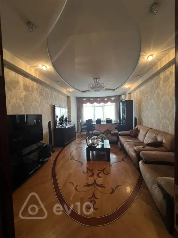 Satılır 4 otaqlı yeni tikili 128 m²