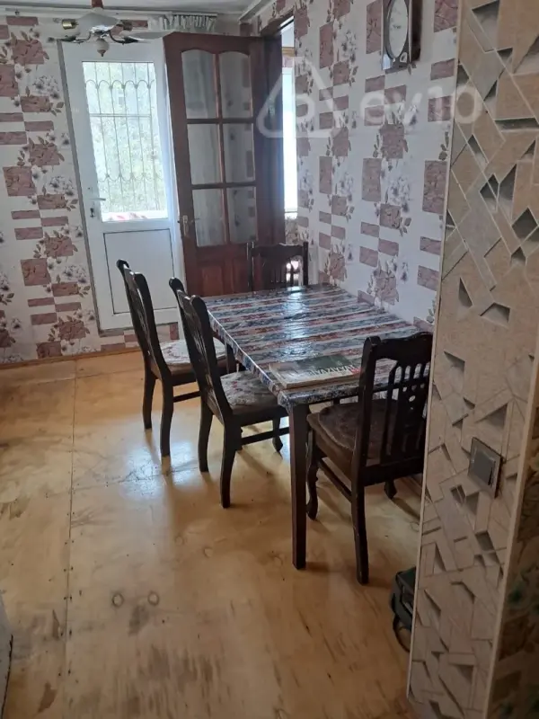 Kirayə verilir 3 otaqlı köhnə tikili 57 m²