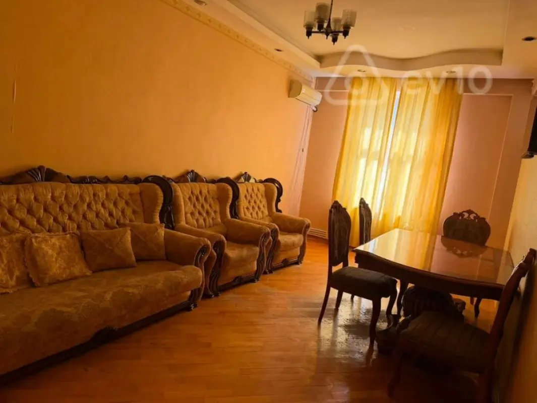 Kirayə verilir 2 otaqlı yeni tikili 67 m²