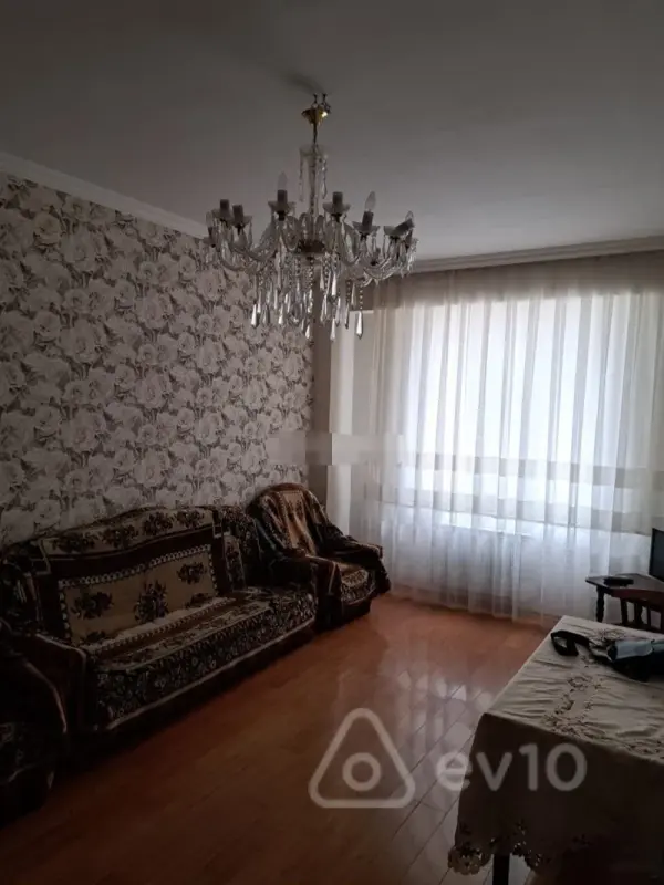 Kirayə verilir 2 otaqlı yeni tikili 50 m²
