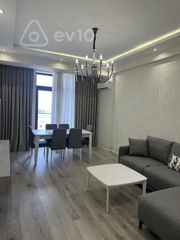 Kirayə verilir 3 otaqlı yeni tikili 100 m²