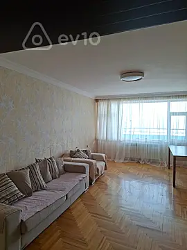 Satılır 4 otaqlı köhnə tikili 120000 m² — Bakı, Səbail 4 otaq 120000.00 m²