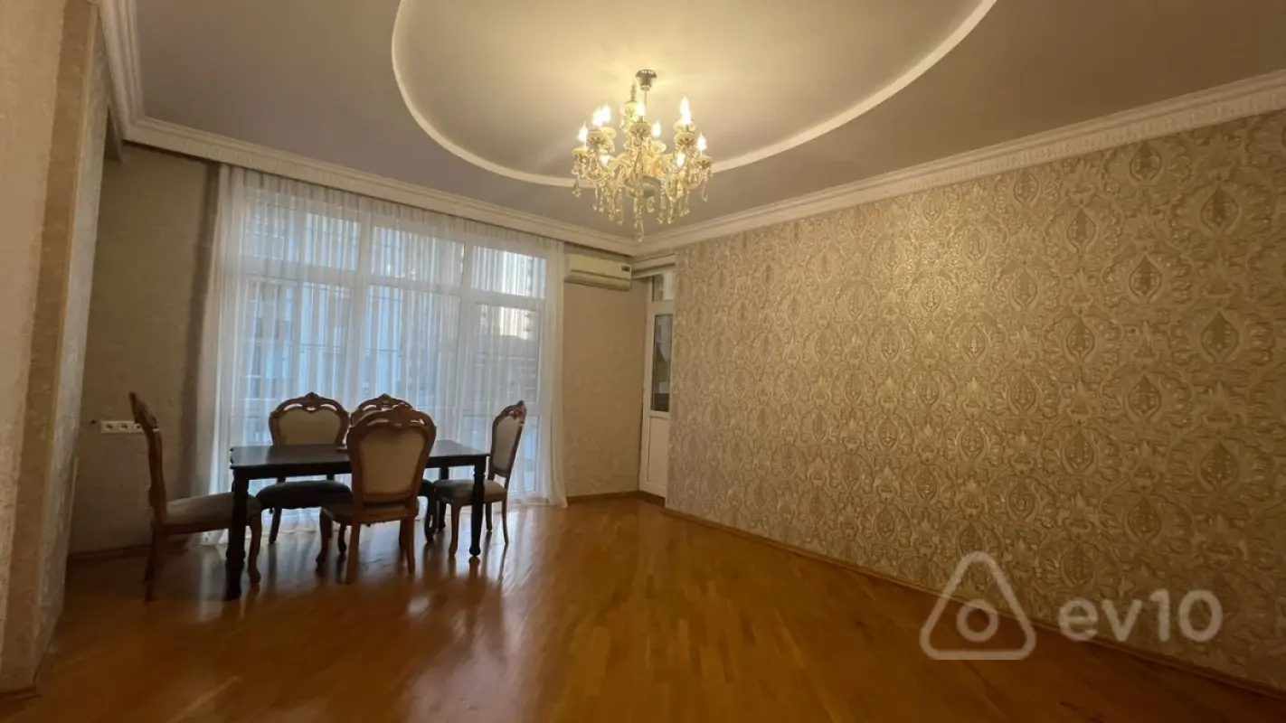 Kirayə verilir 2 otaqlı yeni tikili 76 m²