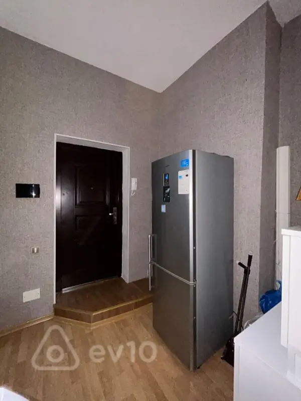 Kirayə verilir 2 otaqlı yeni tikili 100 m²