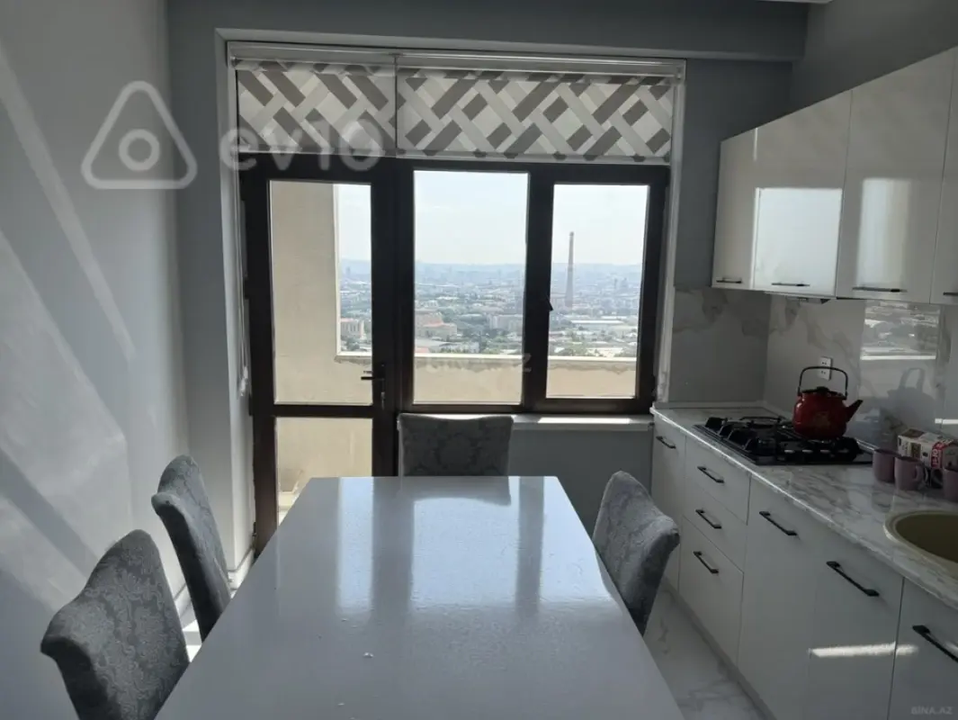 Kirayə verilir 2 otaqlı yeni tikili 85 m²