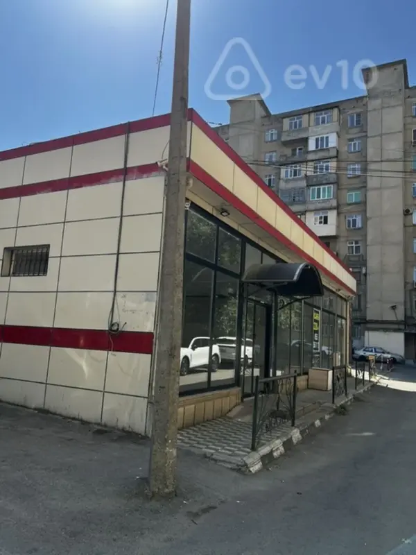 Kirayə verilir mənzil 220 m²