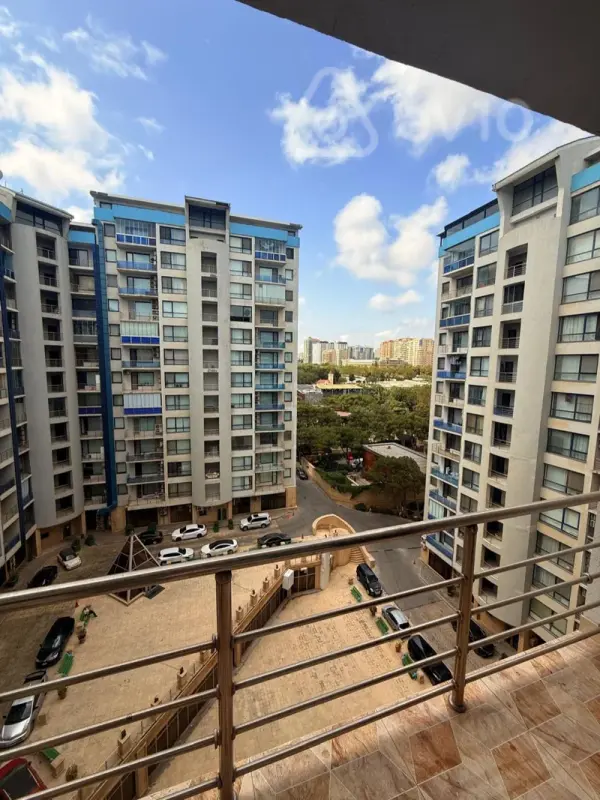 Kirayə verilir 3 otaqlı yeni tikili 140 m²
