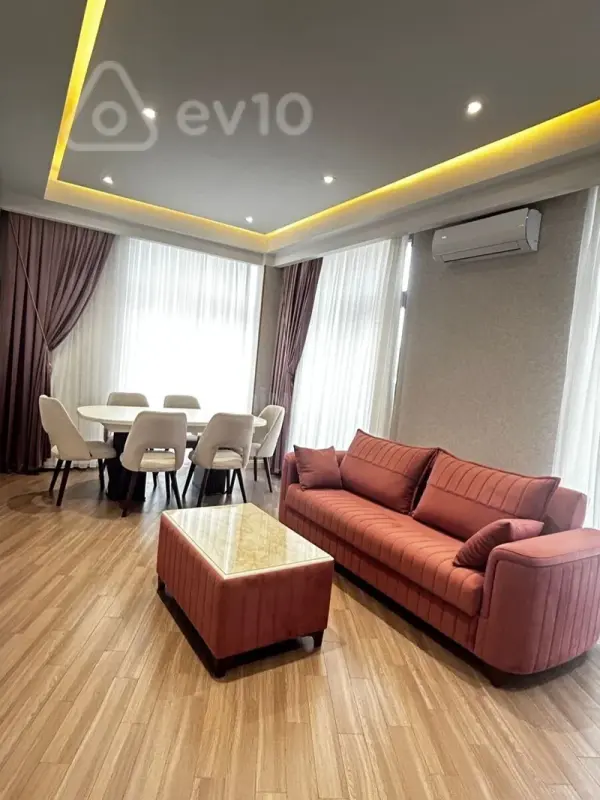 Kirayə verilir 2 otaqlı yeni tikili 115 m²
