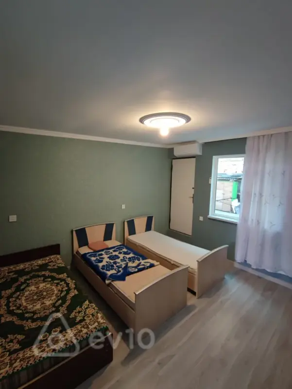 Kirayə verilir 2 otaqlı köhnə tikili 60 m²