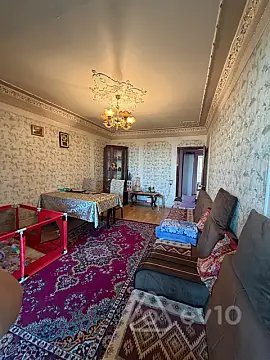 Satılır 3 otaqlı köhnə tikili 80 m² — Bakı, Nərimanov 3 otaq 80.00 m²