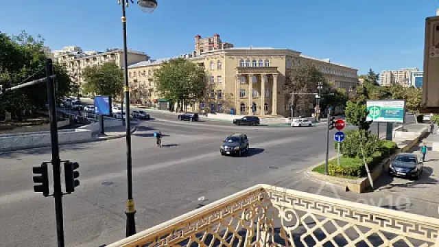 Satılır 3 otaqlı köhnə tikili 75 m² — Bakı, Yasamal 3 otaq 75.00 m²