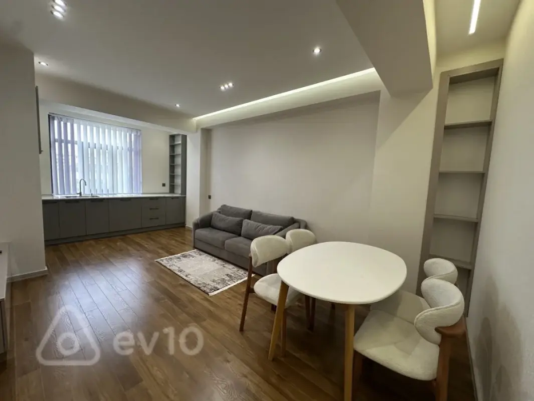 Kirayə verilir 2 otaqlı yeni tikili 55 m²