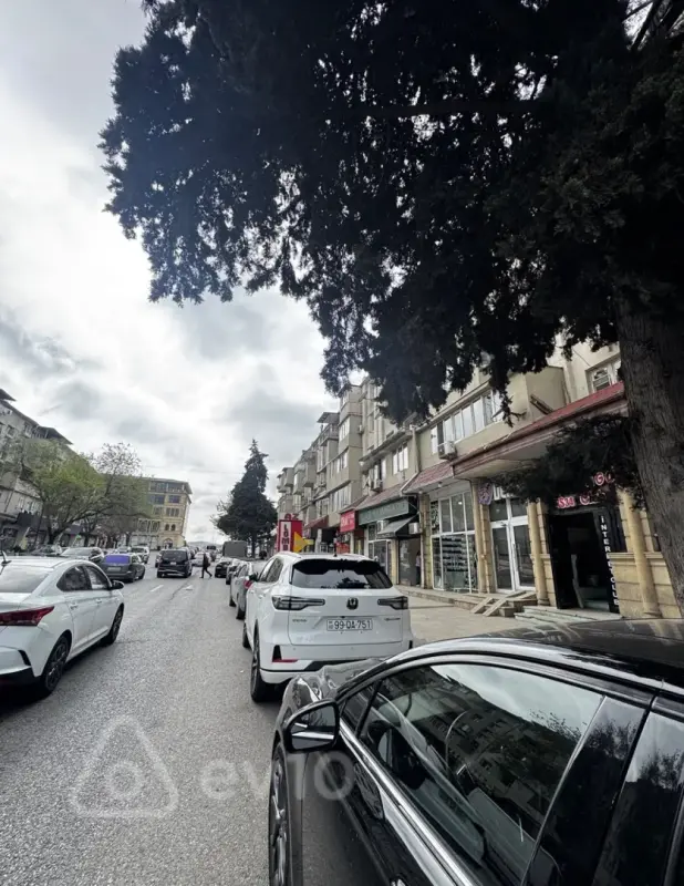 Satılır 3 otaqlı köhnə tikili 50 m²